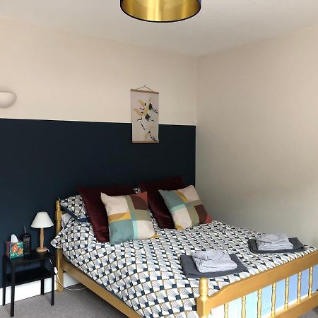 Stylish Studio Gem In The Heart Of Hebden Хебдън Бридж Екстериор снимка