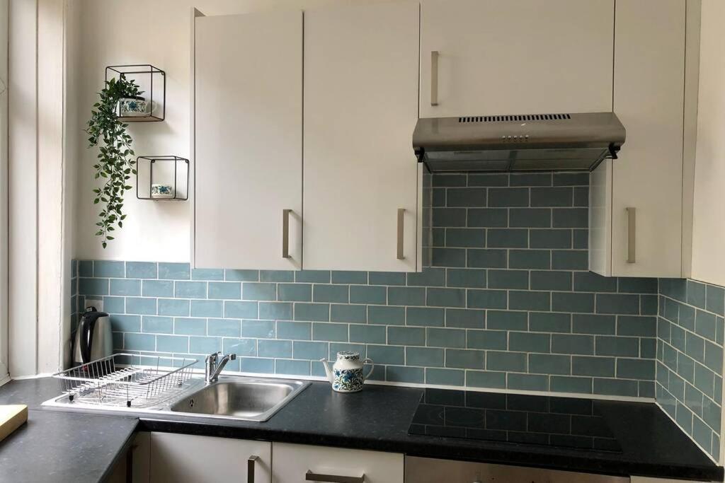 Stylish Studio Gem In The Heart Of Hebden Хебдън Бридж Екстериор снимка