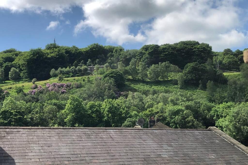 Stylish Studio Gem In The Heart Of Hebden Хебдън Бридж Екстериор снимка